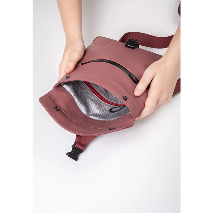 Aunts & Uncles Japan Tsu Waistbag Apple Butter 7 Aunts & Uncles Japan Tsu Waistbag Apple Butter - Image 7