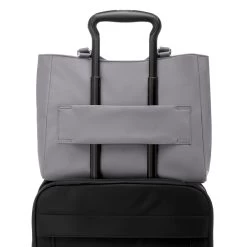 Tumi Voyageur Valetta Medium Tote Fog -Mode Tassen Winkel image 4806
