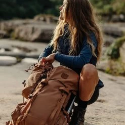 Fjallraven Kajka 35 S/M Khaki Dust -Mode Tassen Winkel image 5528