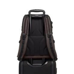 Tumi Alpha Bravo Nathan Navigation Backpack Leather Dark Brown 13 Tumi Alpha Bravo Nathan Navigation Backpack Leather Dark Brown -Mode Tassen Winkel image 7040