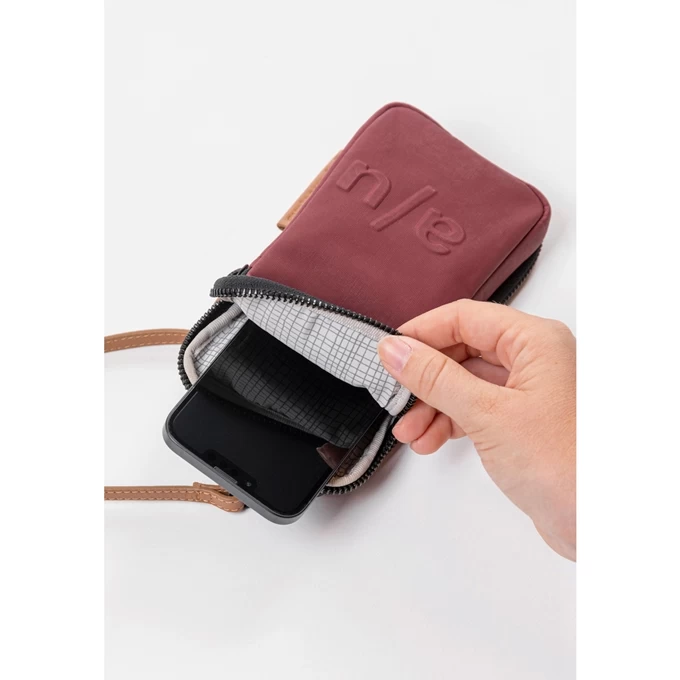 Aunts & Uncles Japan Uji Phonebag Cabernet 7 Aunts & Uncles Japan Uji Phonebag Cabernet - Image 7