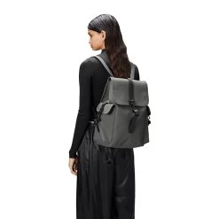 Rains Rucksack Cargo W3 Black Grey -Mode Tassen Winkel image 9214