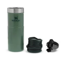 Stanley The Trigger-Action Travel Mug 0.47L Hammertone Green -Mode Tassen Winkel image 9750